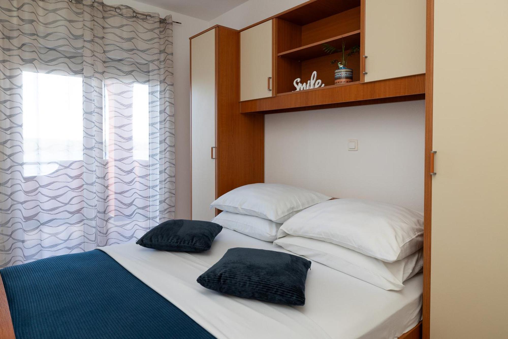 Apartments Mikanovic Crikvenica Exteriör bild