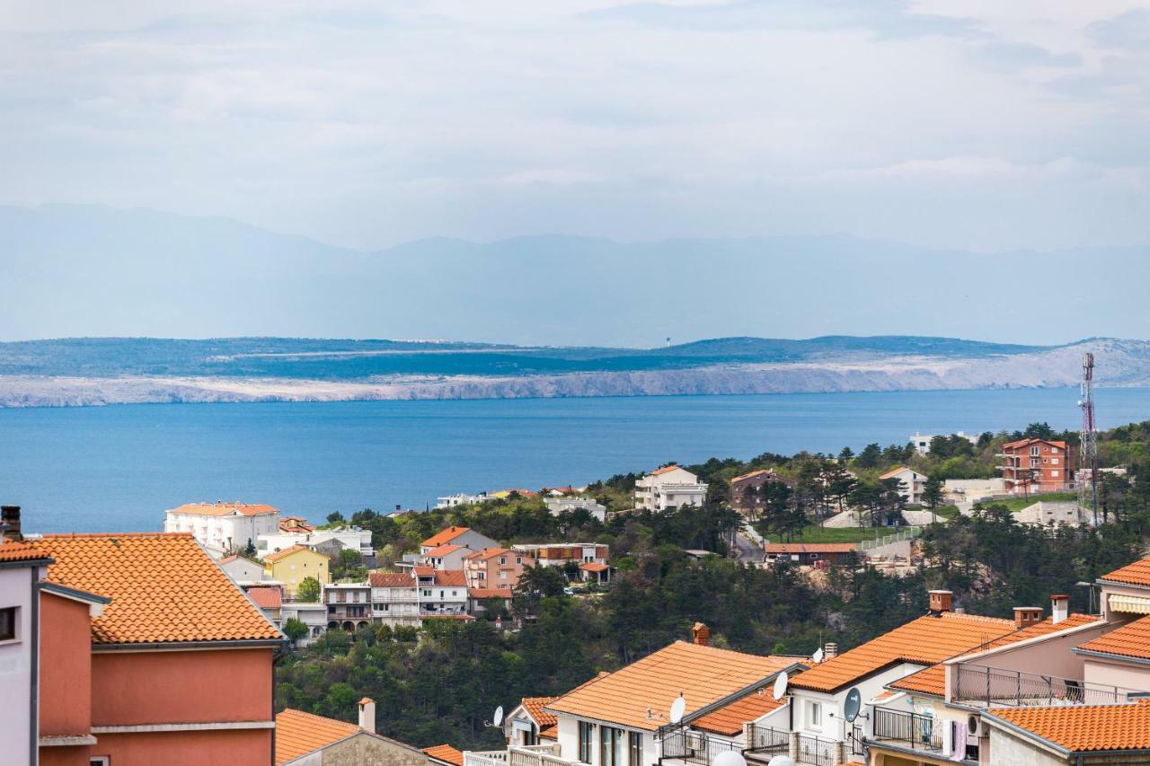 Apartments Mikanovic Crikvenica Exteriör bild